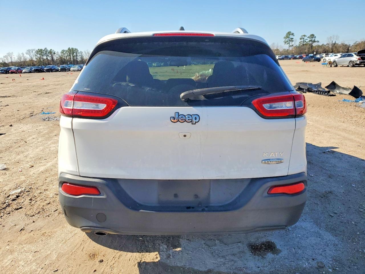 2017 JEEP CHEROKEE photo 16
