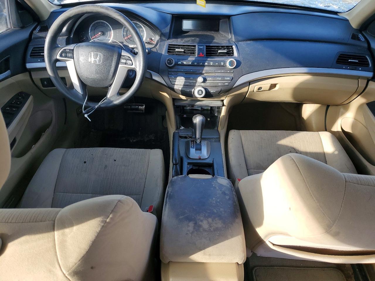 2011 HONDA ACCORD LX photo 8
