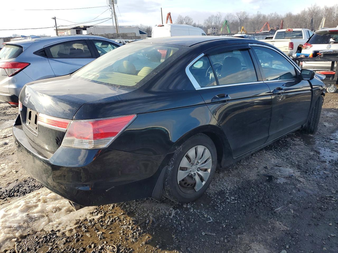 2011 HONDA ACCORD LX photo 3