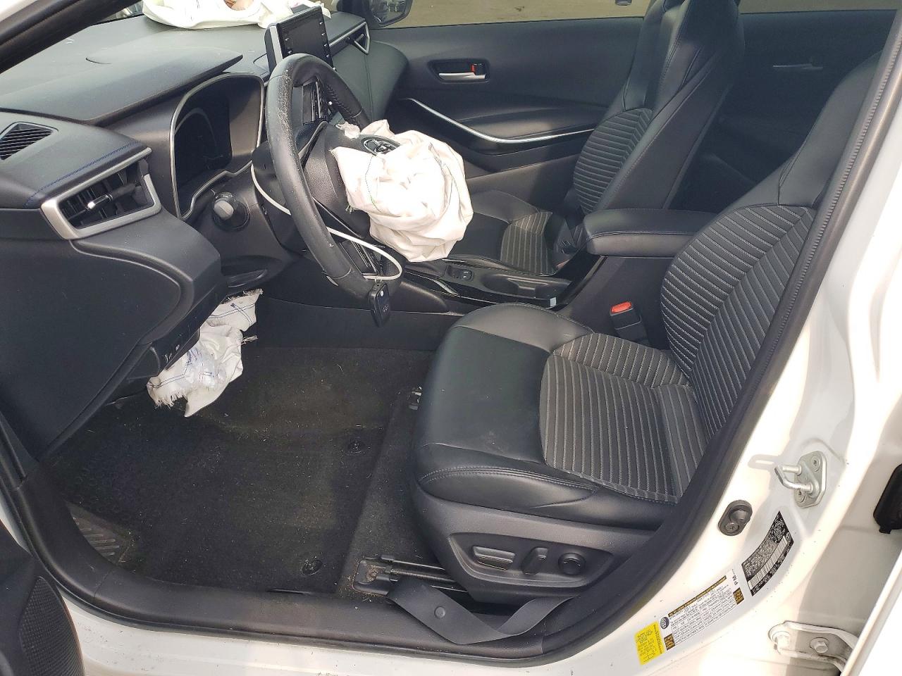 2021 TOYOTA COROLLA XSE photo 19