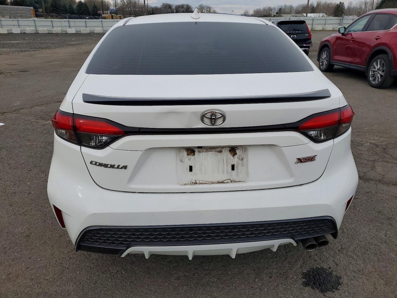 2021 TOYOTA COROLLA XSE photo 16