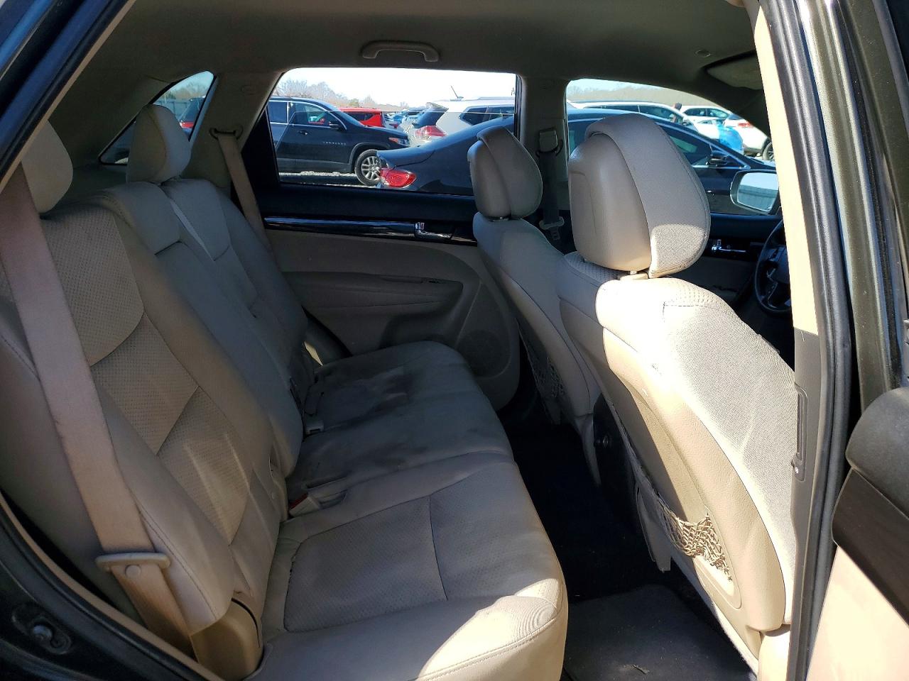 2011 KIA SORENTO BASE photo 19