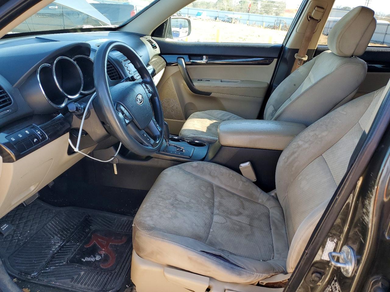 2011 KIA SORENTO BASE photo 13