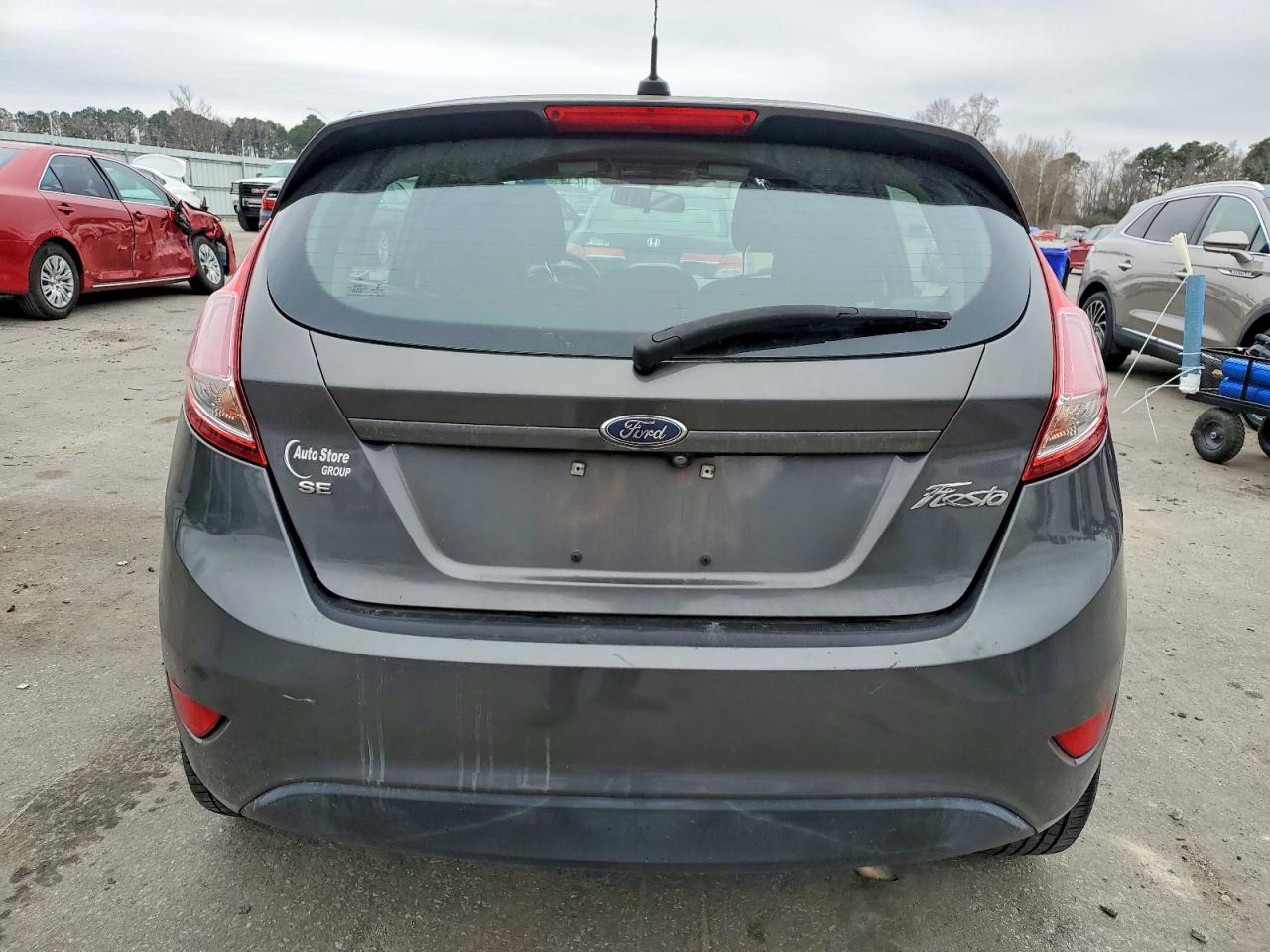 2019 FORD FIESTA SE photo 11