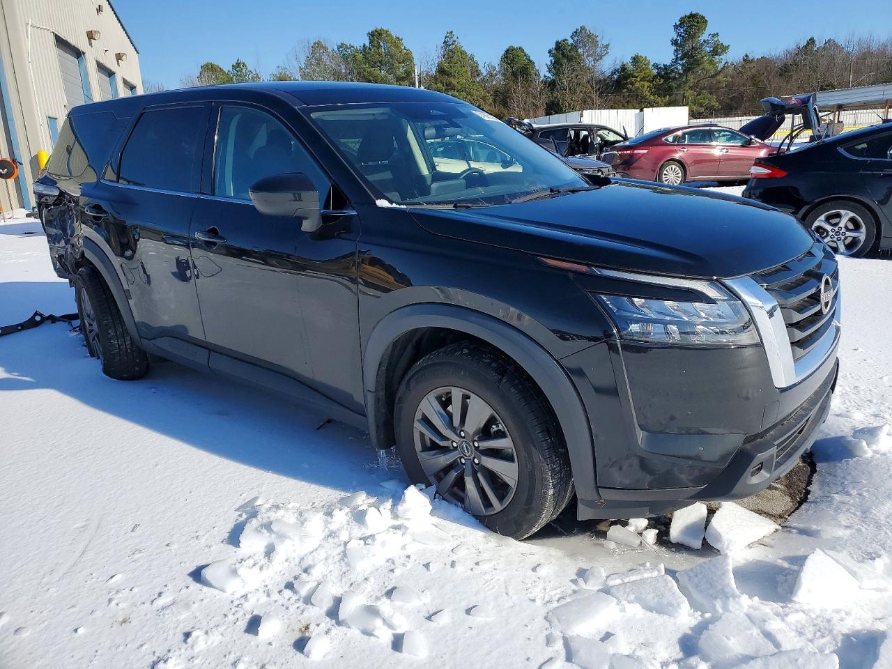 2023 NISSAN PATHFINDER S photo 4
