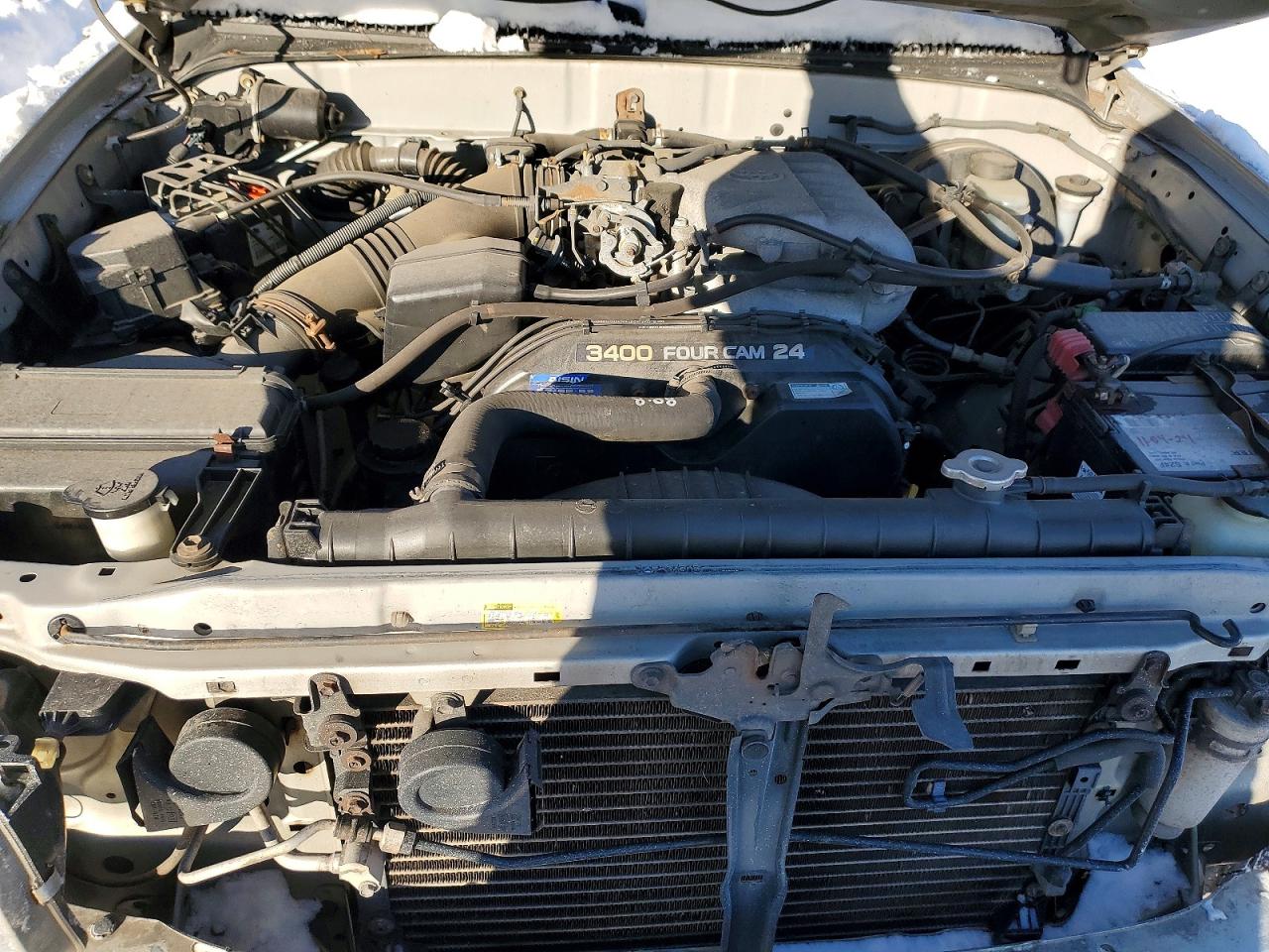 2002 TOYOTA TACOMA photo 21