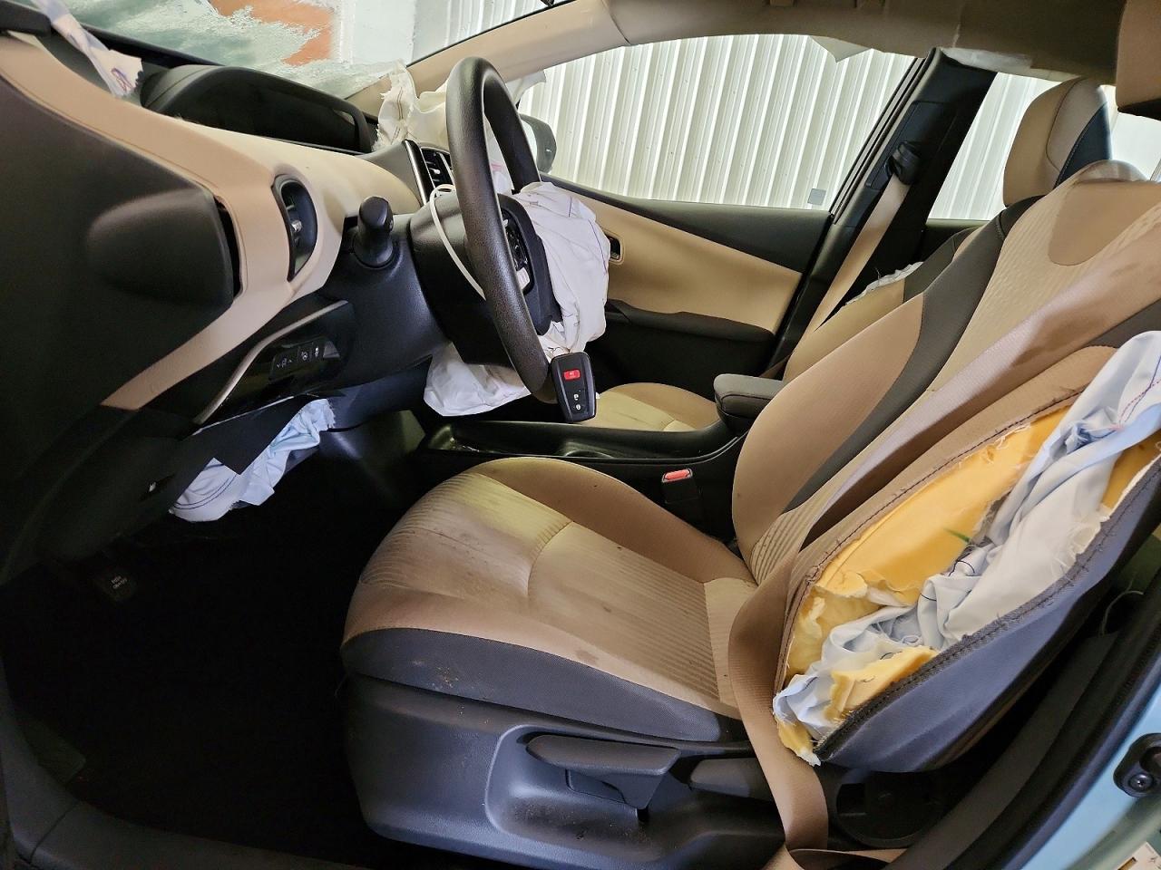2018 TOYOTA PRIUS photo 7