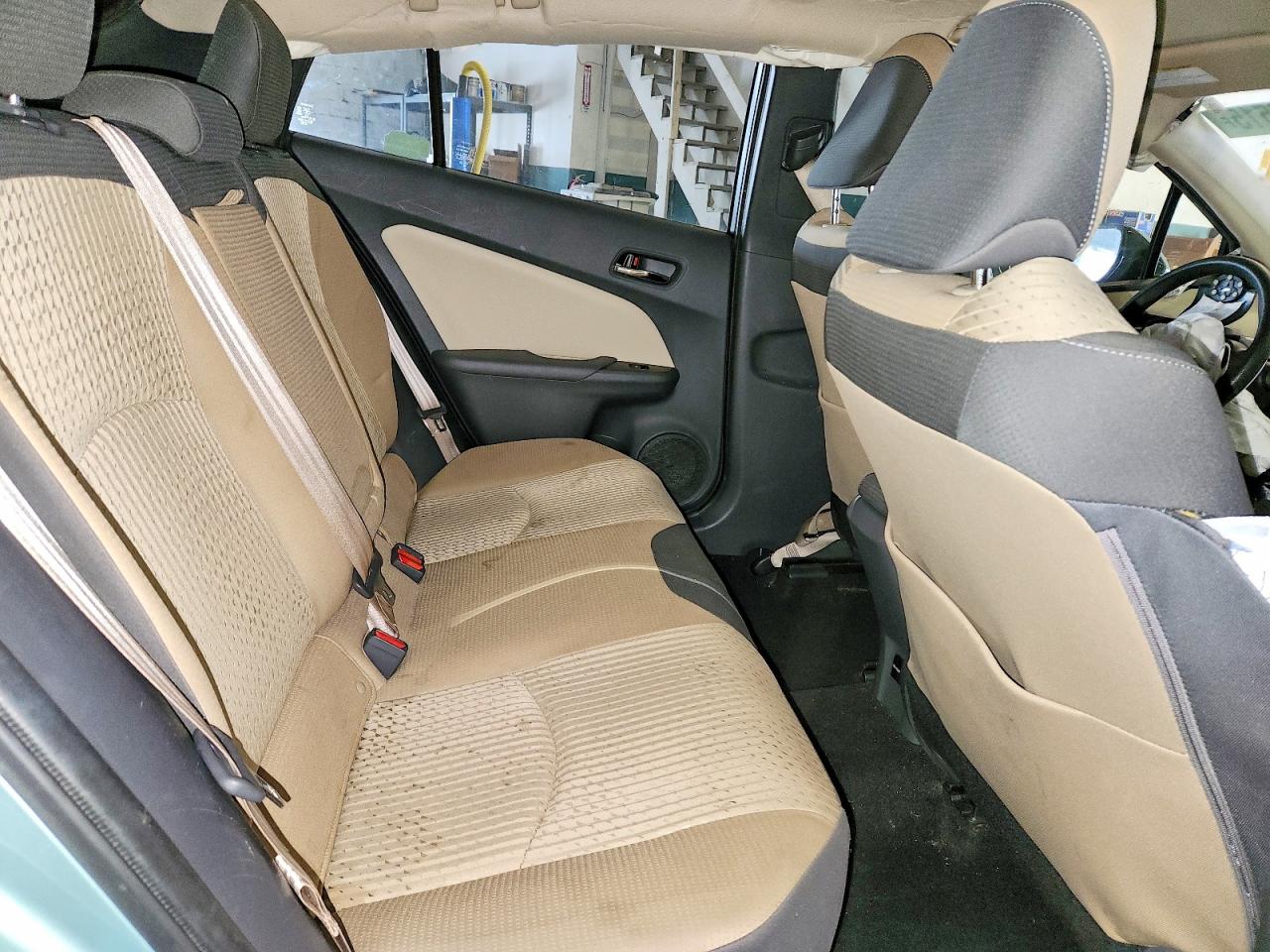 2018 TOYOTA PRIUS photo 10