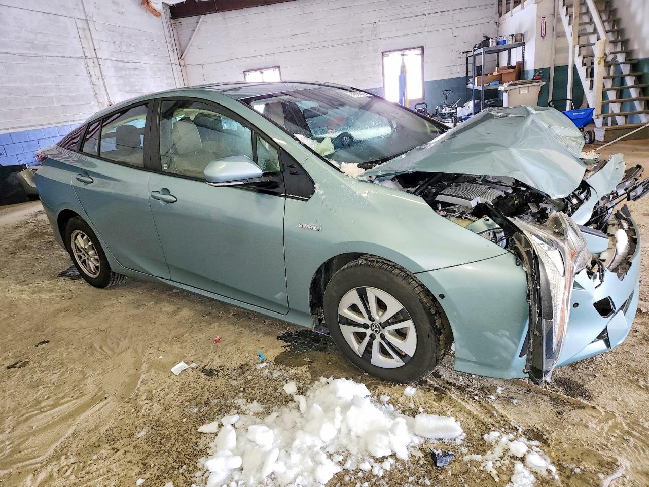 2018 TOYOTA PRIUS photo 4