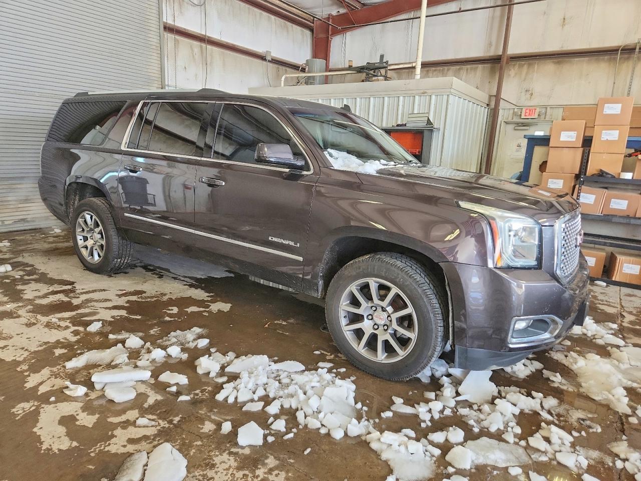2015 GMC YUKON XL DENALI photo 7