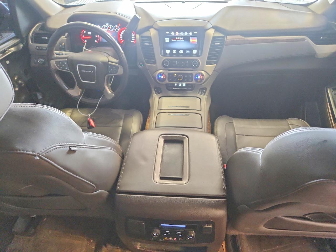 2015 GMC YUKON XL DENALI photo 15