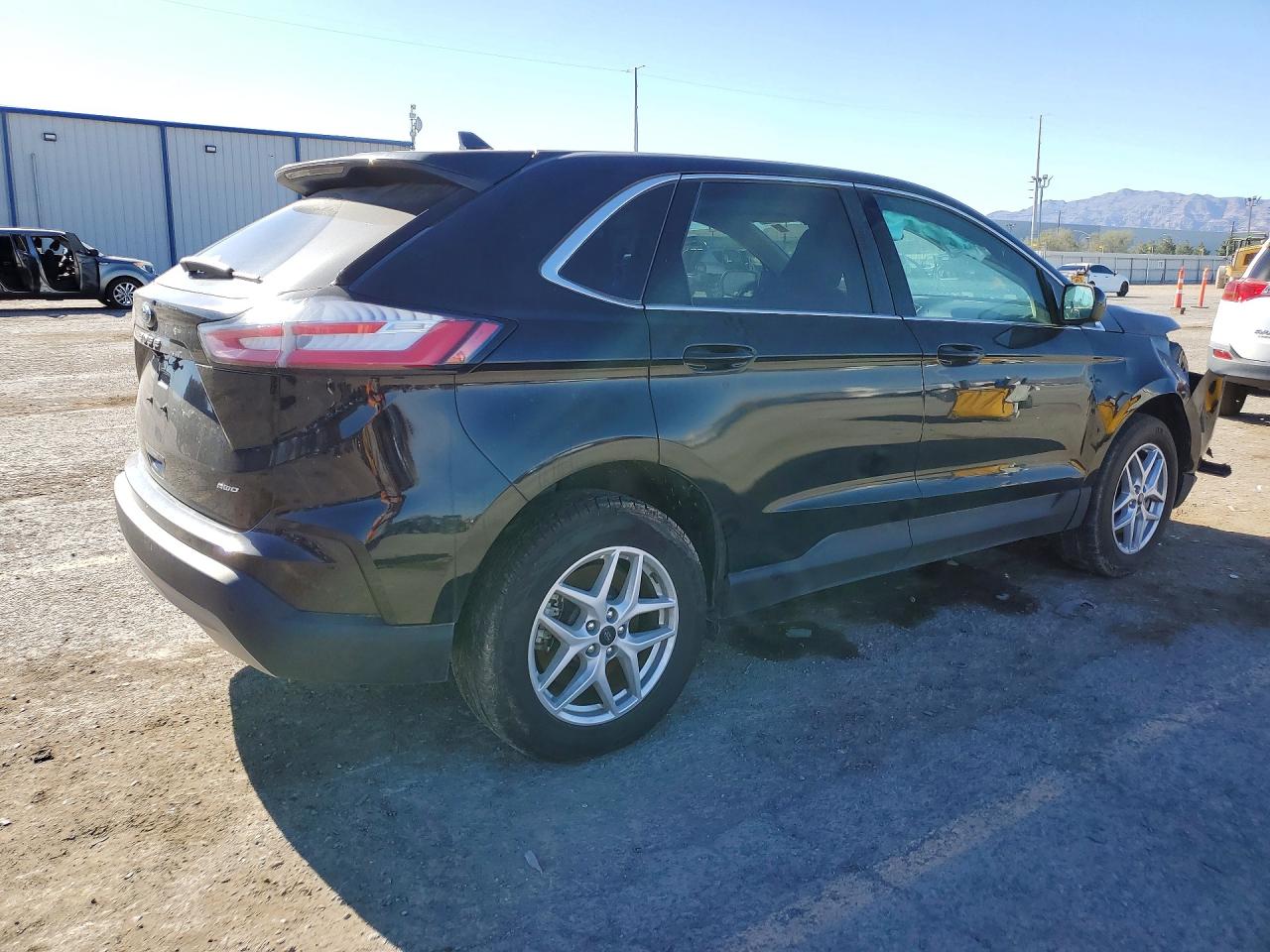 2024 FORD EDGE SEL photo 3