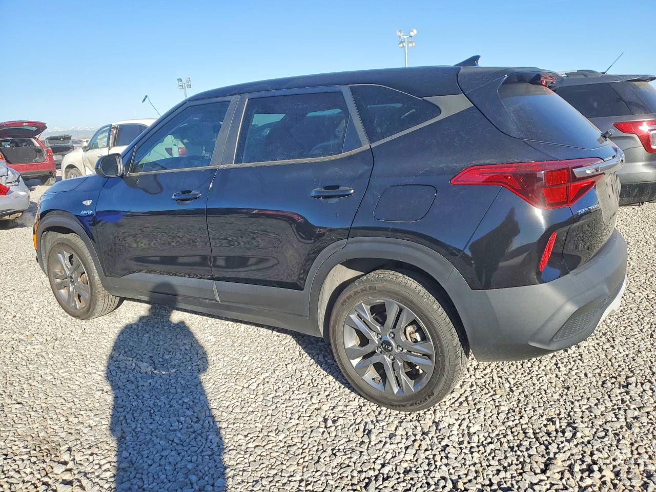 2021 KIA SELTOS LX photo 2