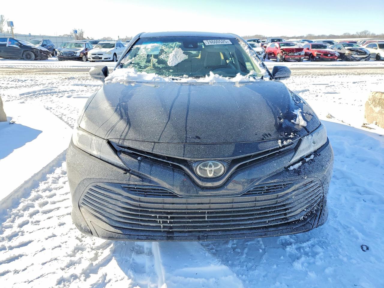 2018 TOYOTA CAMRY LE photo 5