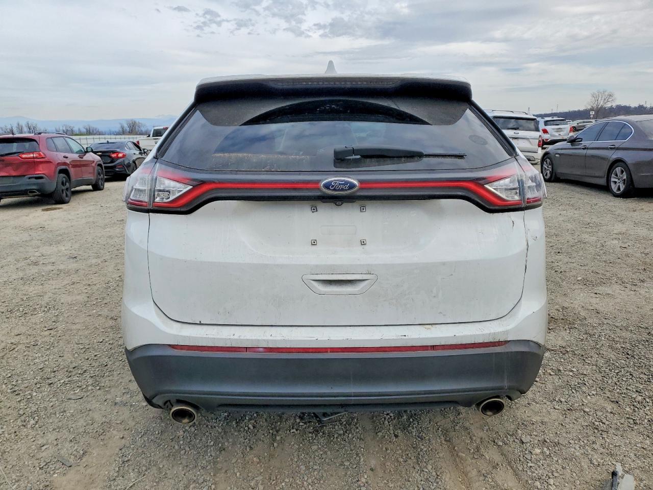 2015 FORD EDGE SE photo 6