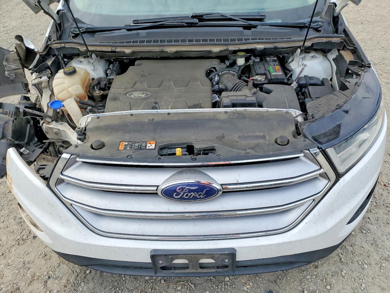 2015 FORD EDGE SE photo 11