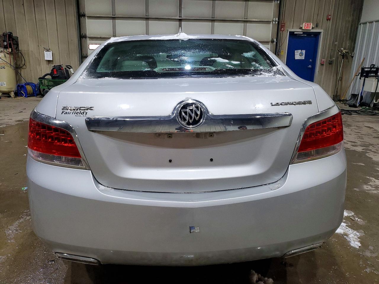 2012 BUICK LACROSSE photo 11