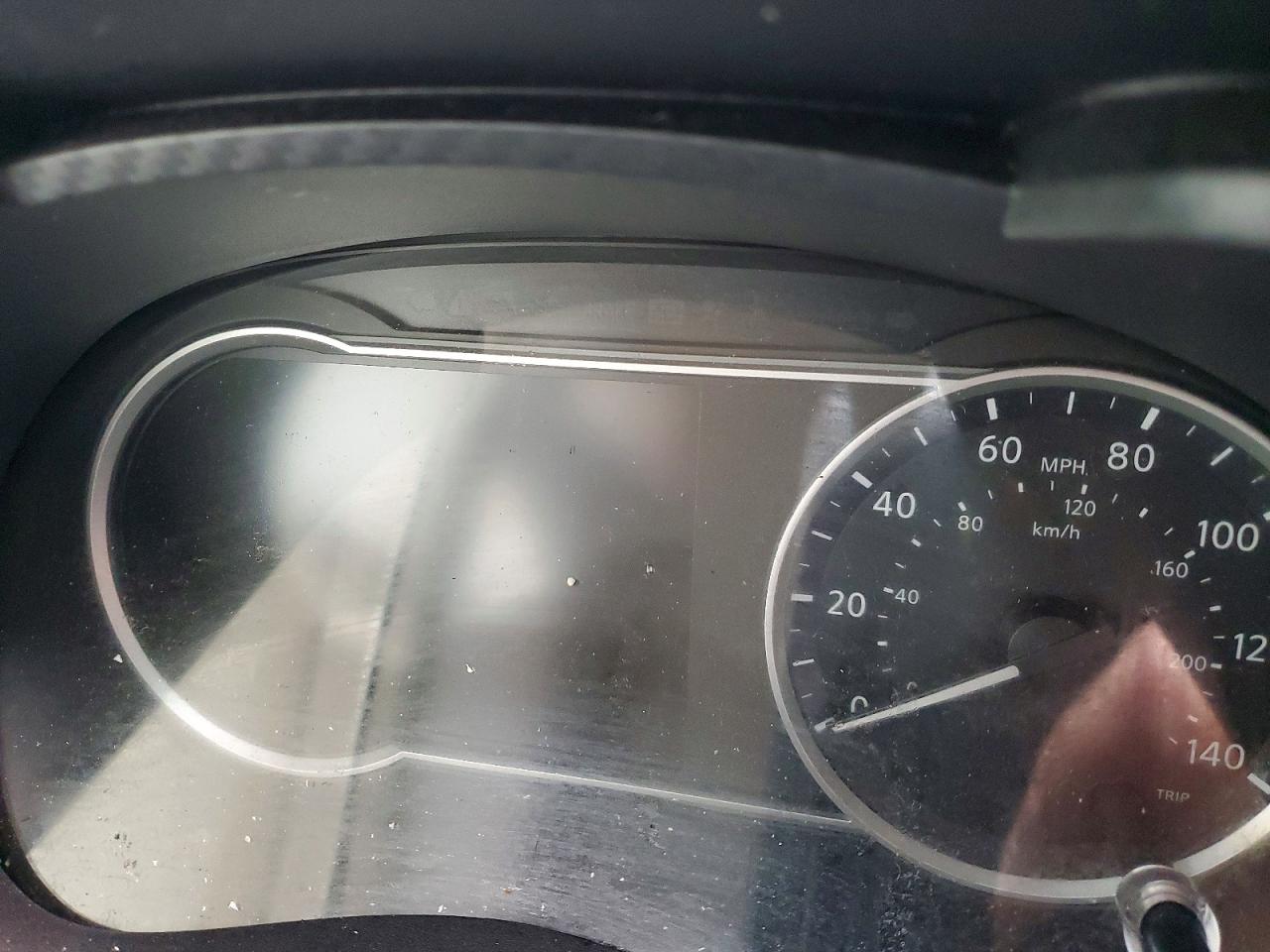 2020 NISSAN VERSA SV photo 25