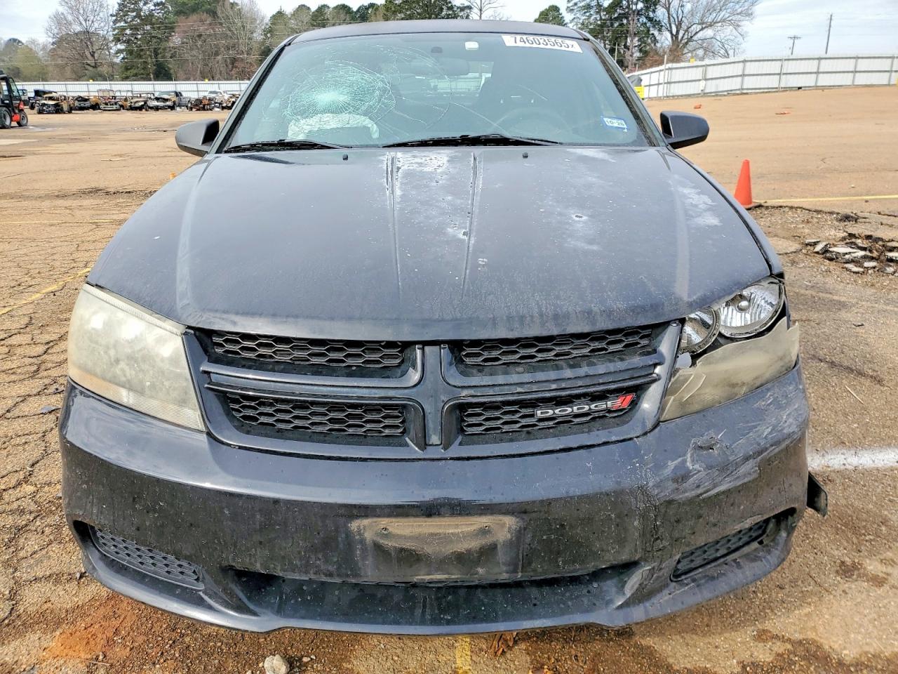 2014 DODGE AVENGER SE photo 5