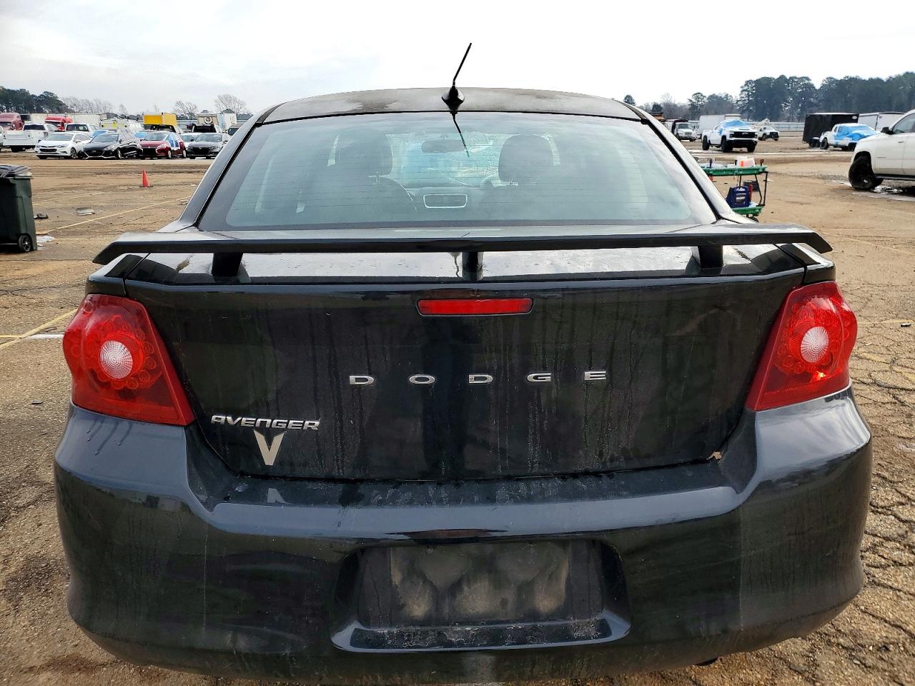 2014 DODGE AVENGER SE photo 6