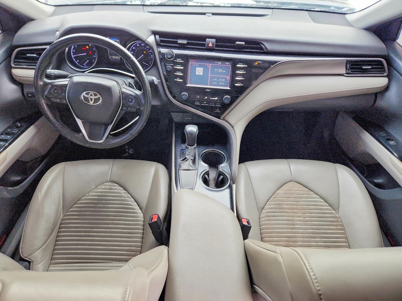 2020 TOYOTA CAMRY SE photo 22