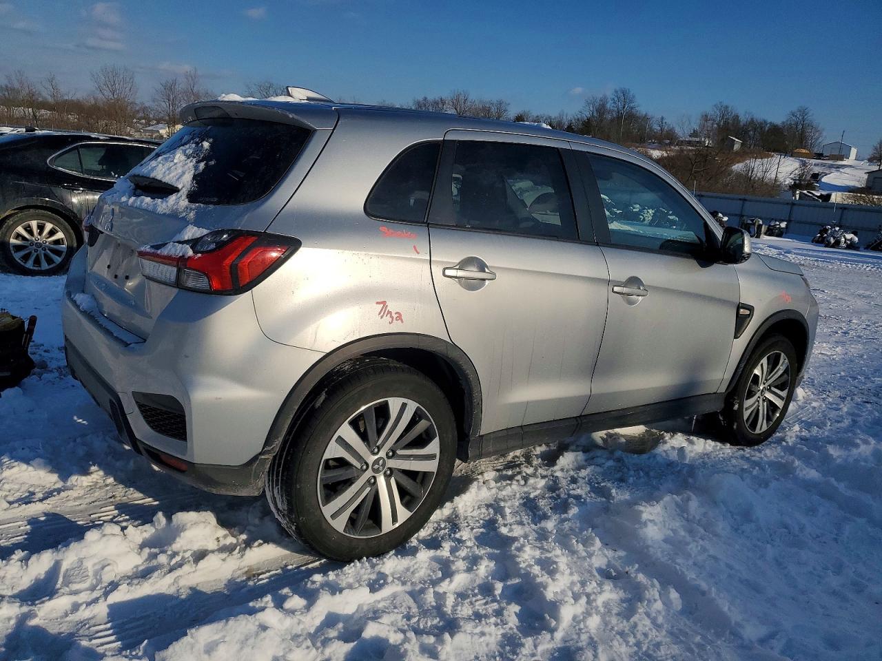 2023 MITSUBISHI OUTLANDER SPORT S/SE photo 3