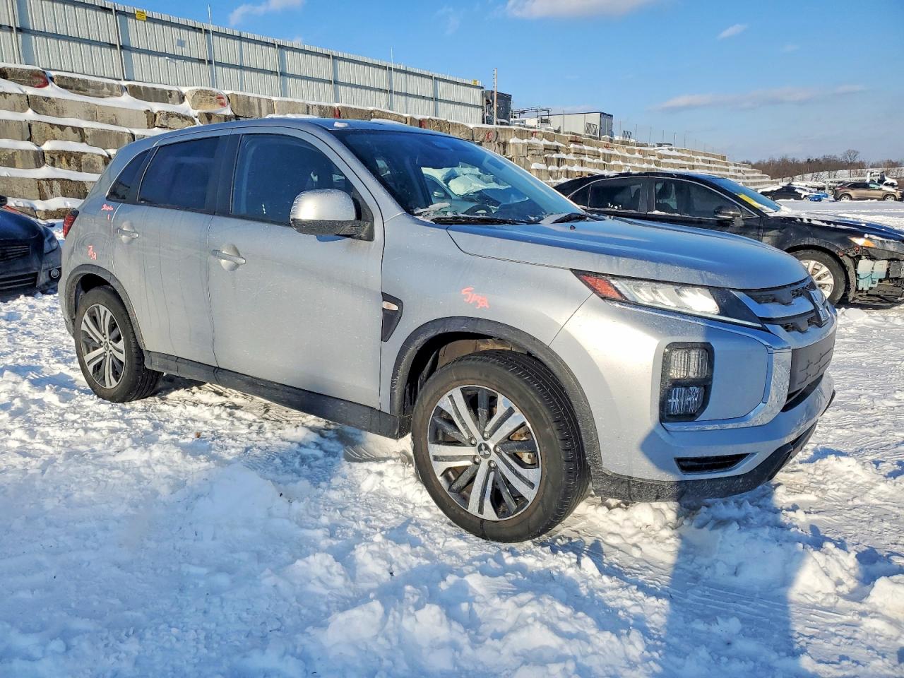 2023 MITSUBISHI OUTLANDER SPORT S/SE photo 4