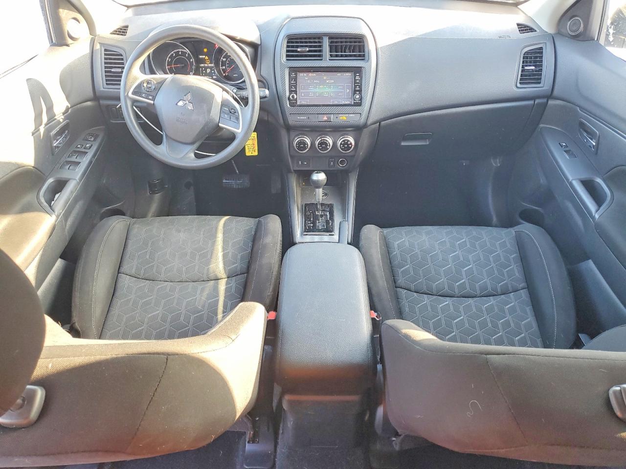 2023 MITSUBISHI OUTLANDER SPORT S/SE photo 8