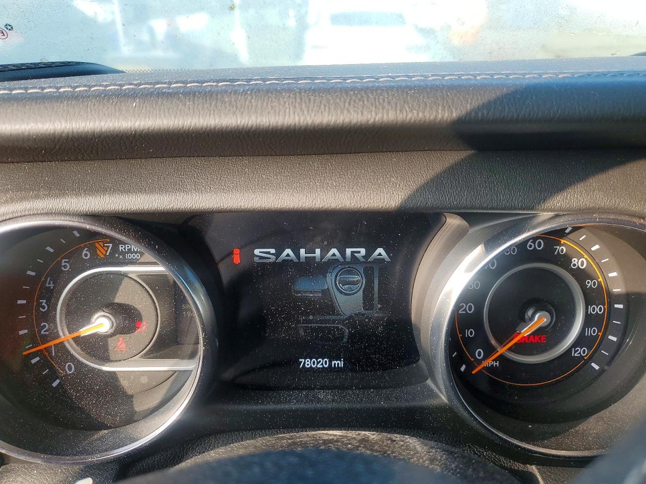 2018 JEEP WRANGLER UNLIMITED SAHARA photo 9