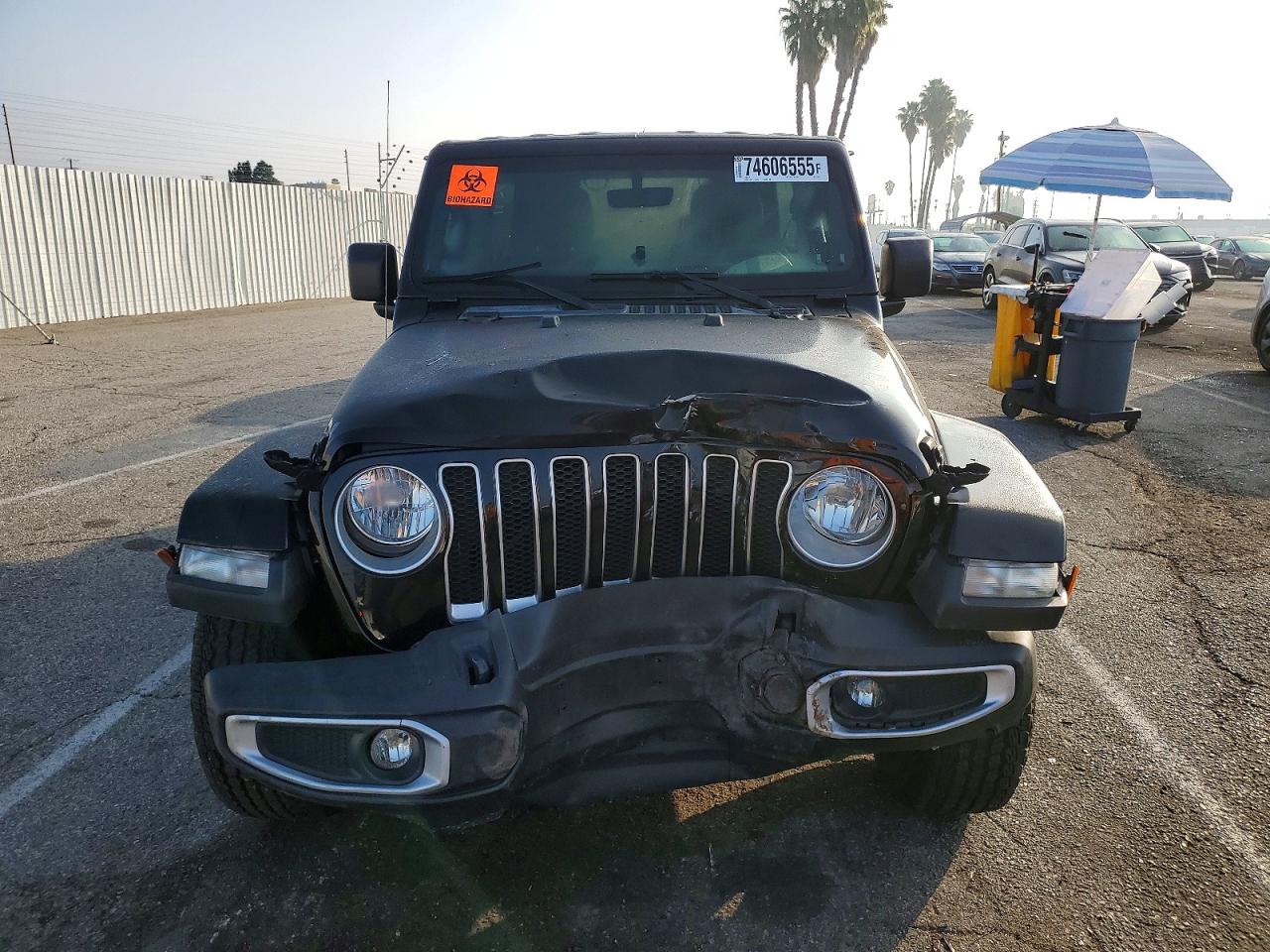 2018 JEEP WRANGLER UNLIMITED SAHARA photo 5