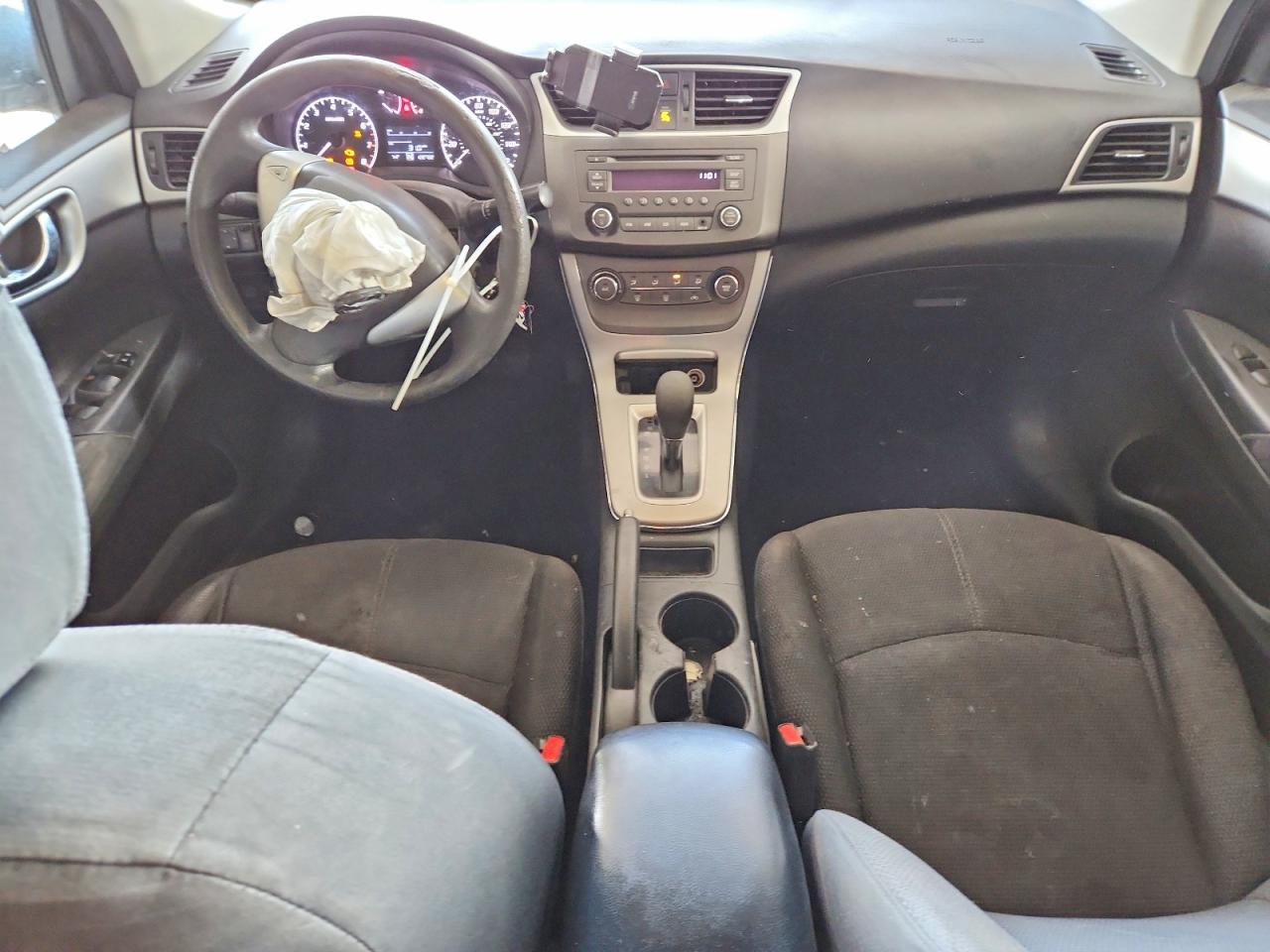 2013 NISSAN SENTRA S photo 22