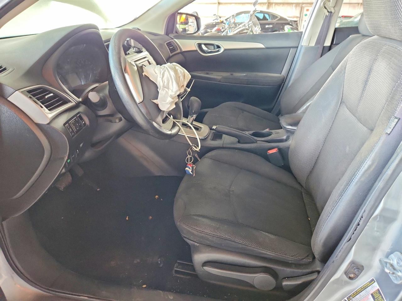 2013 NISSAN SENTRA S photo 19