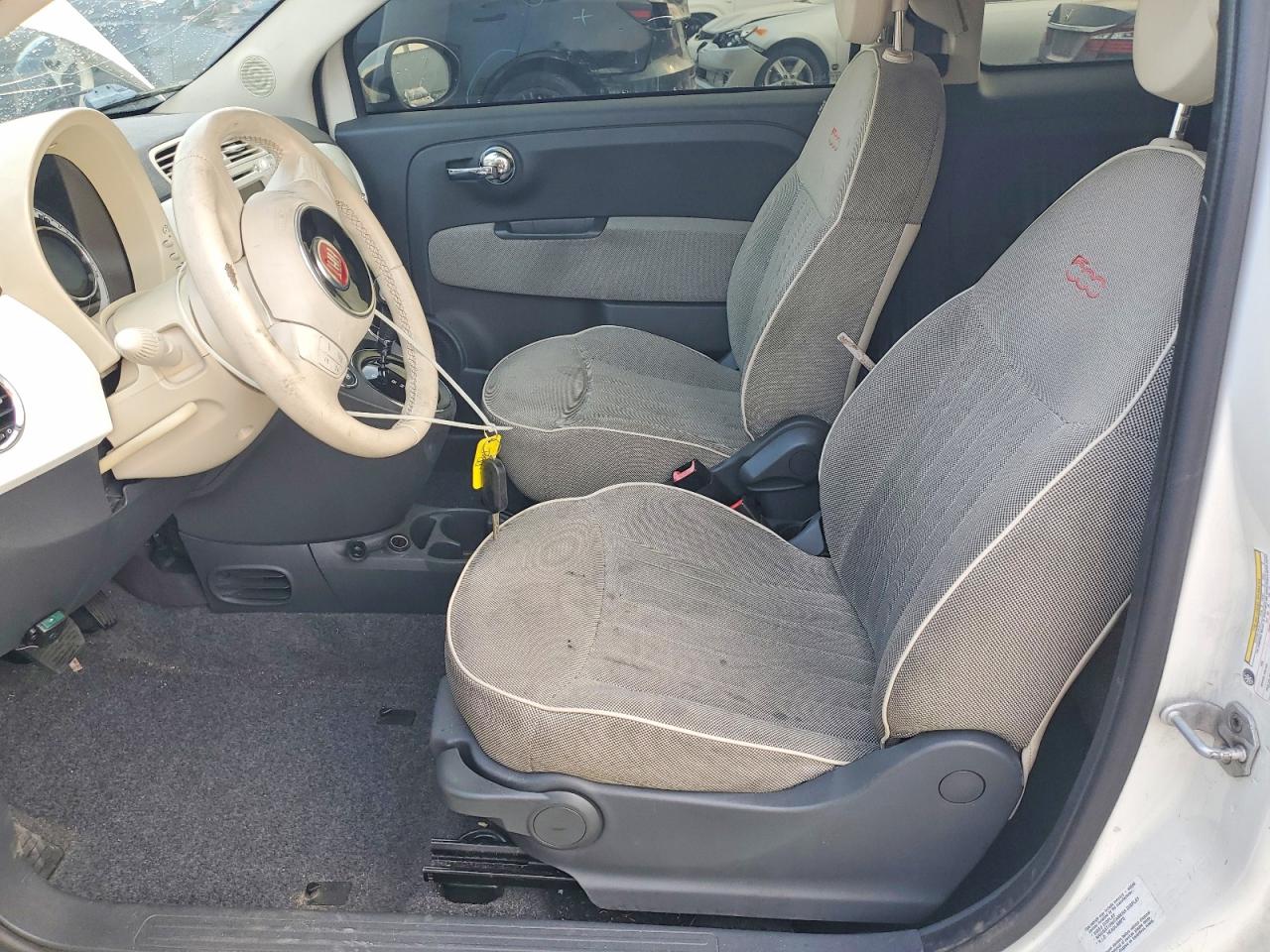 2013 FIAT 500 LOUNGE photo 7