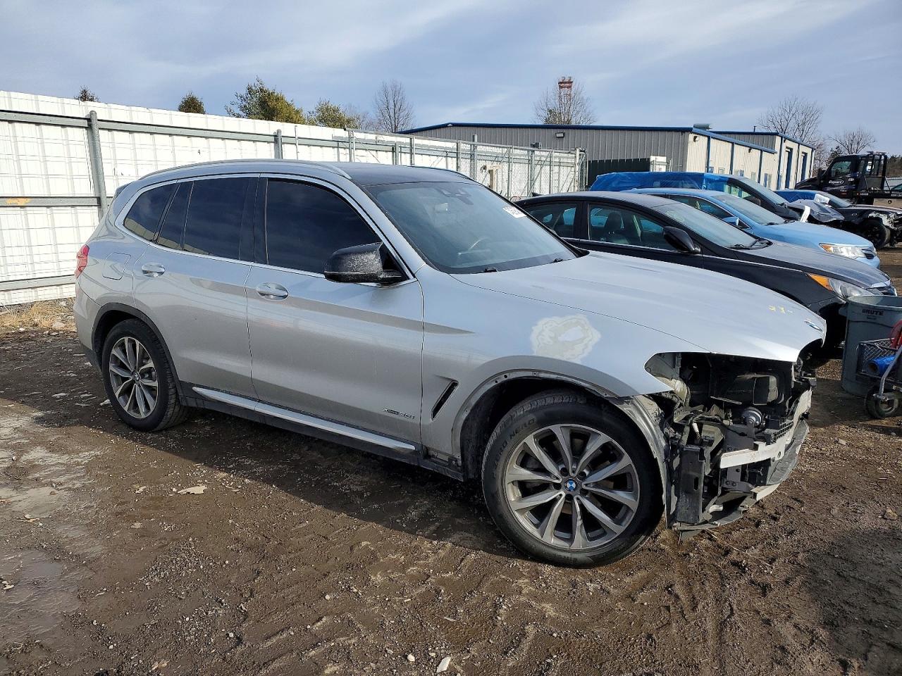 2018 BMW X3 XDRIVE30I photo 4
