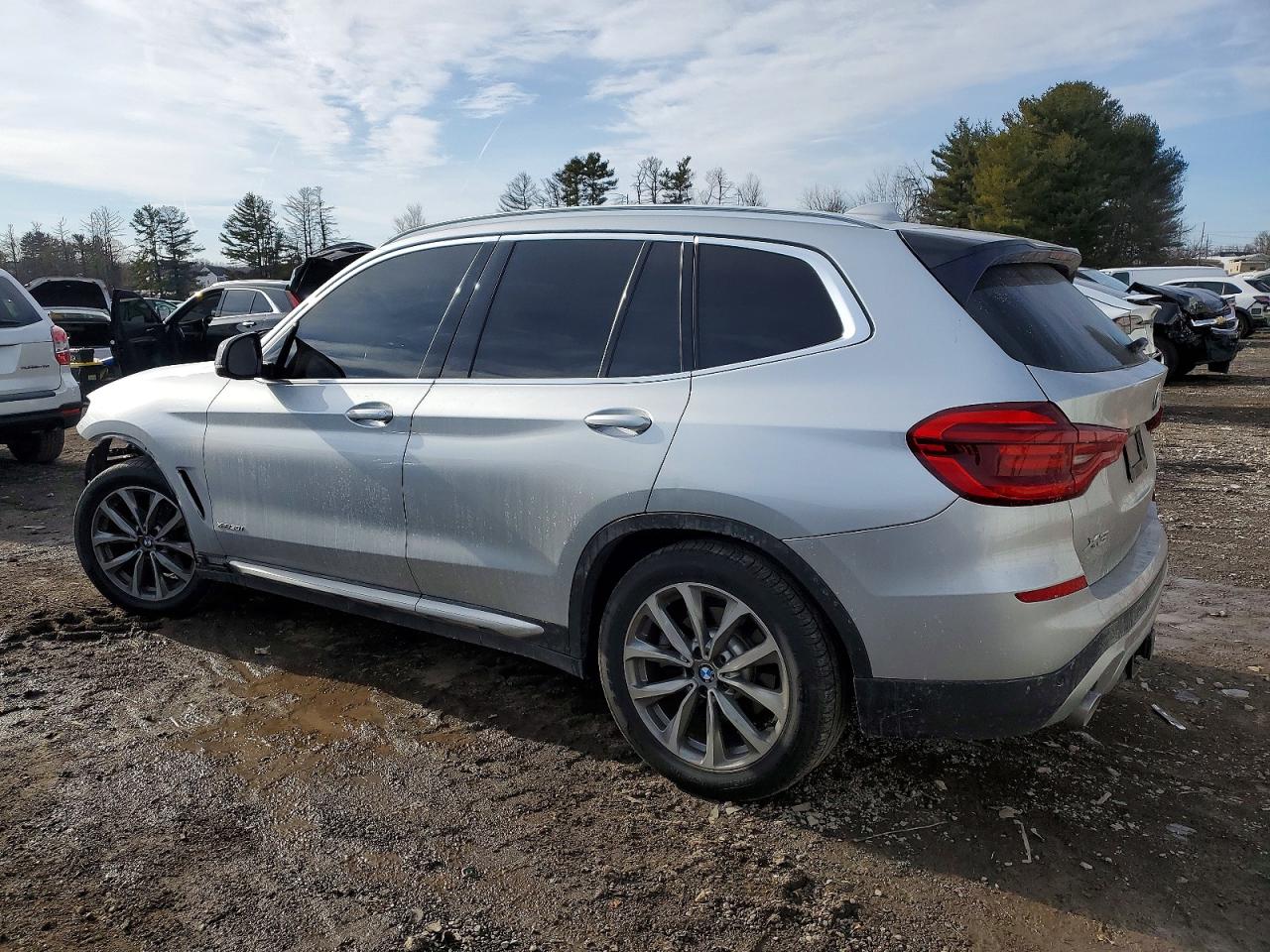 2018 BMW X3 XDRIVE30I photo 2