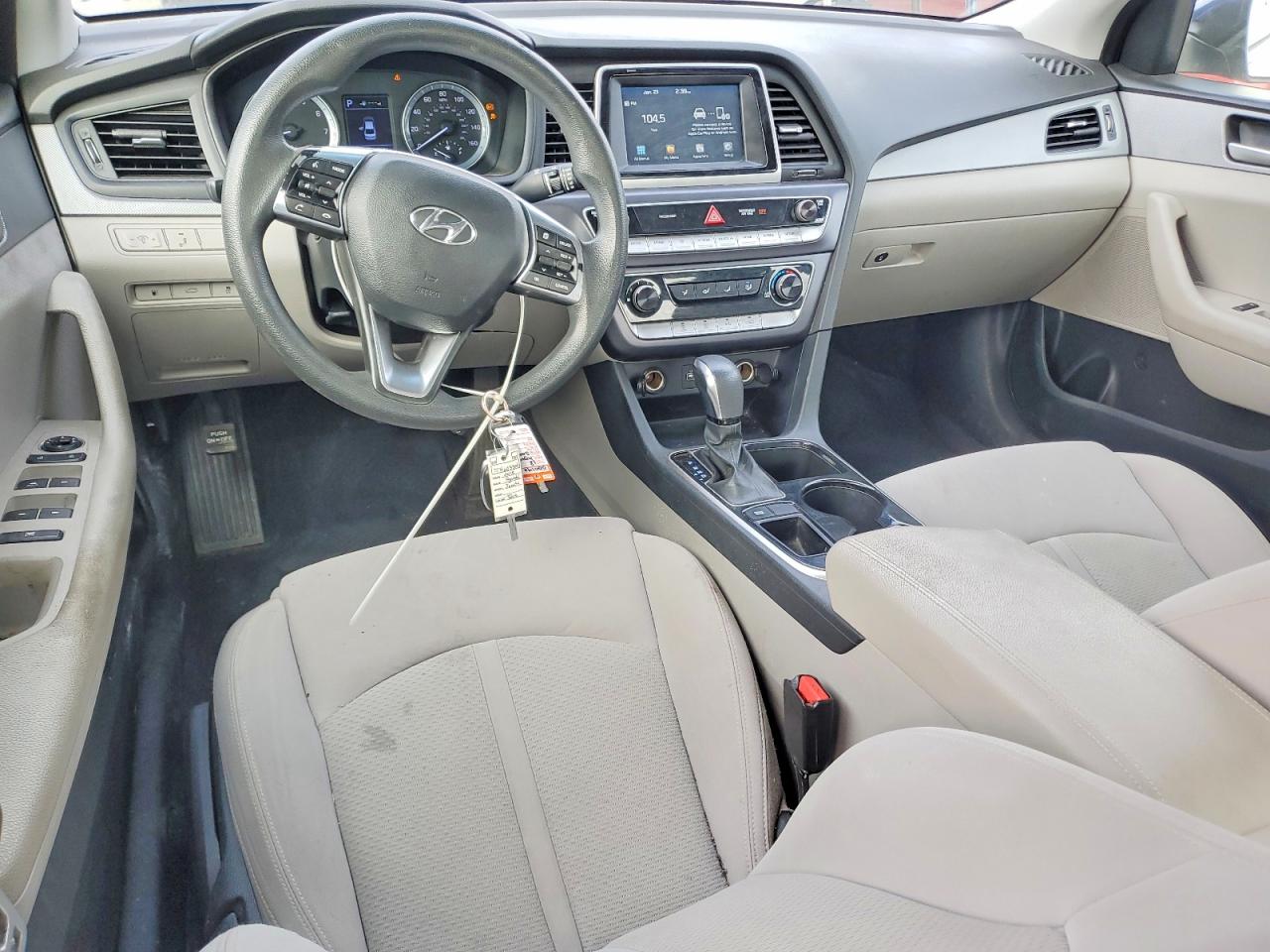 2018 HYUNDAI SONATA SE photo 15