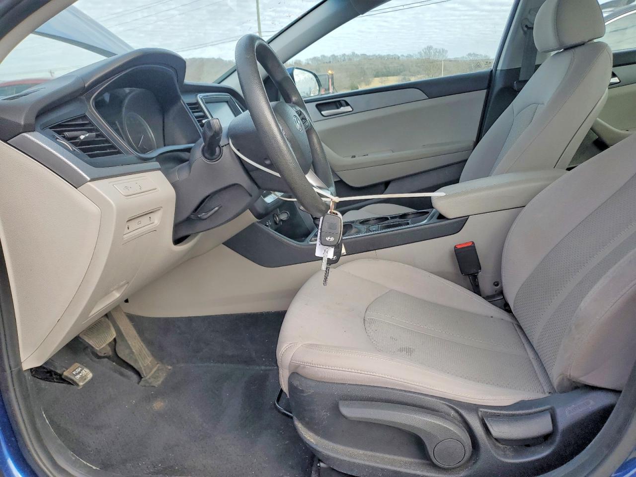 2018 HYUNDAI SONATA SE photo 13