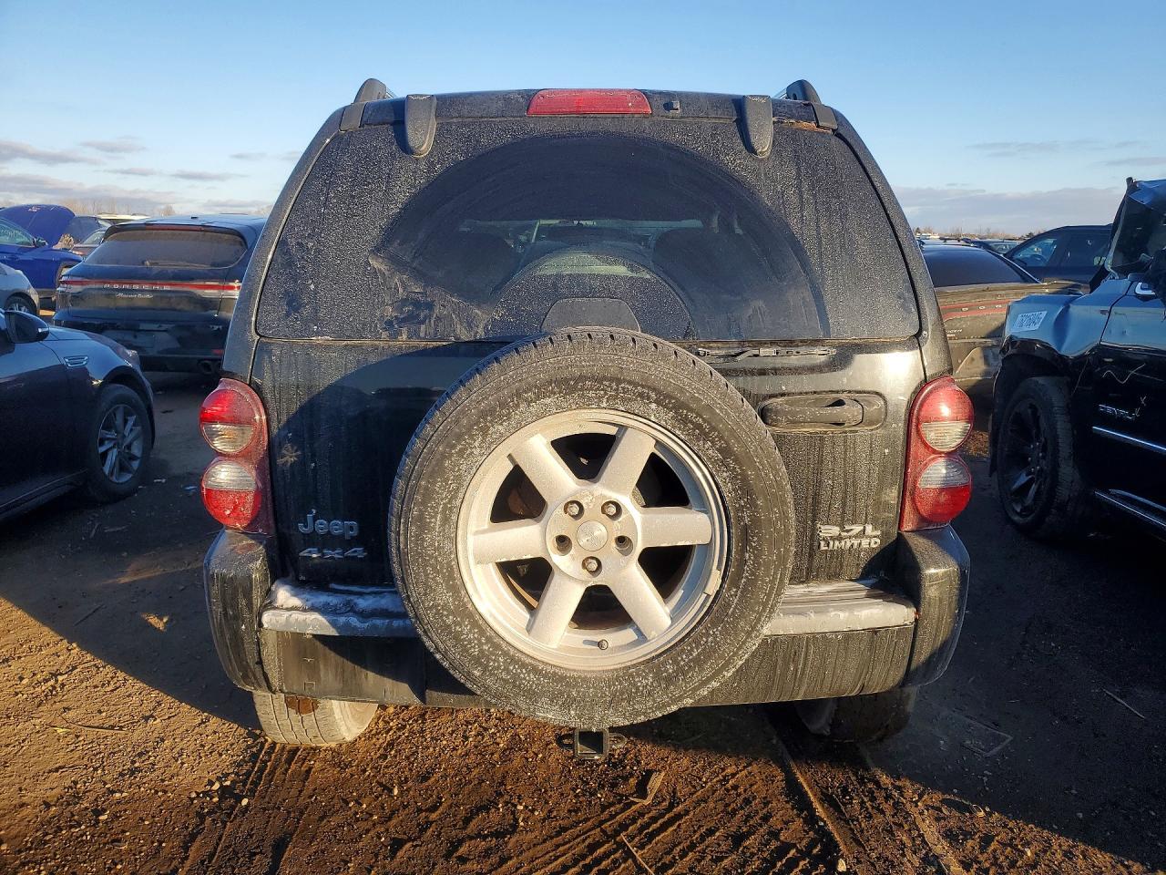 2005 JEEP LIBERTY LIMITED photo 16