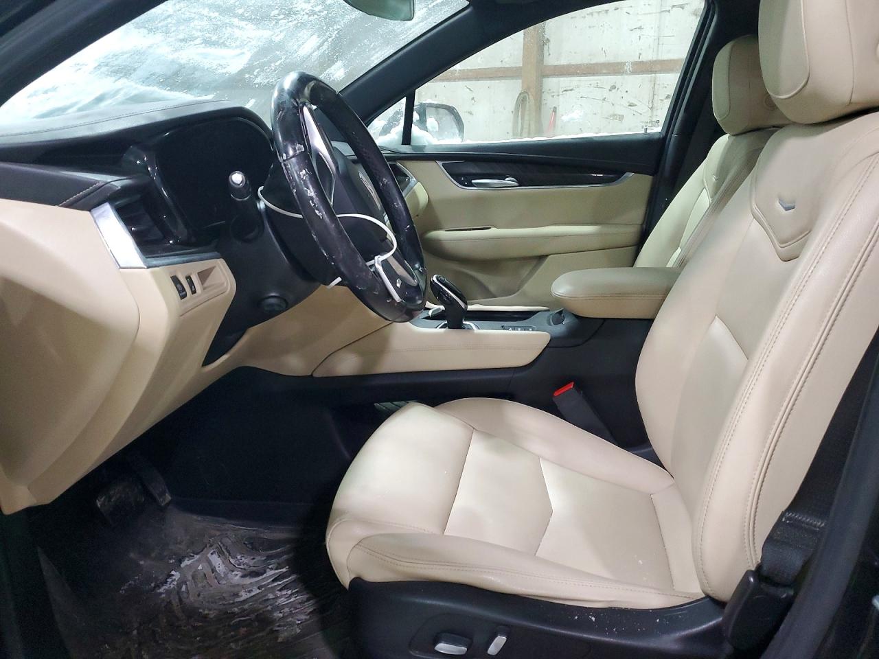 2018 CADILLAC XT5 photo 13