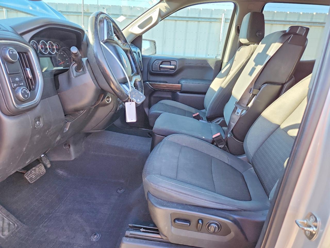 2020 CHEVROLET SILVERADO C1500 LT photo 7
