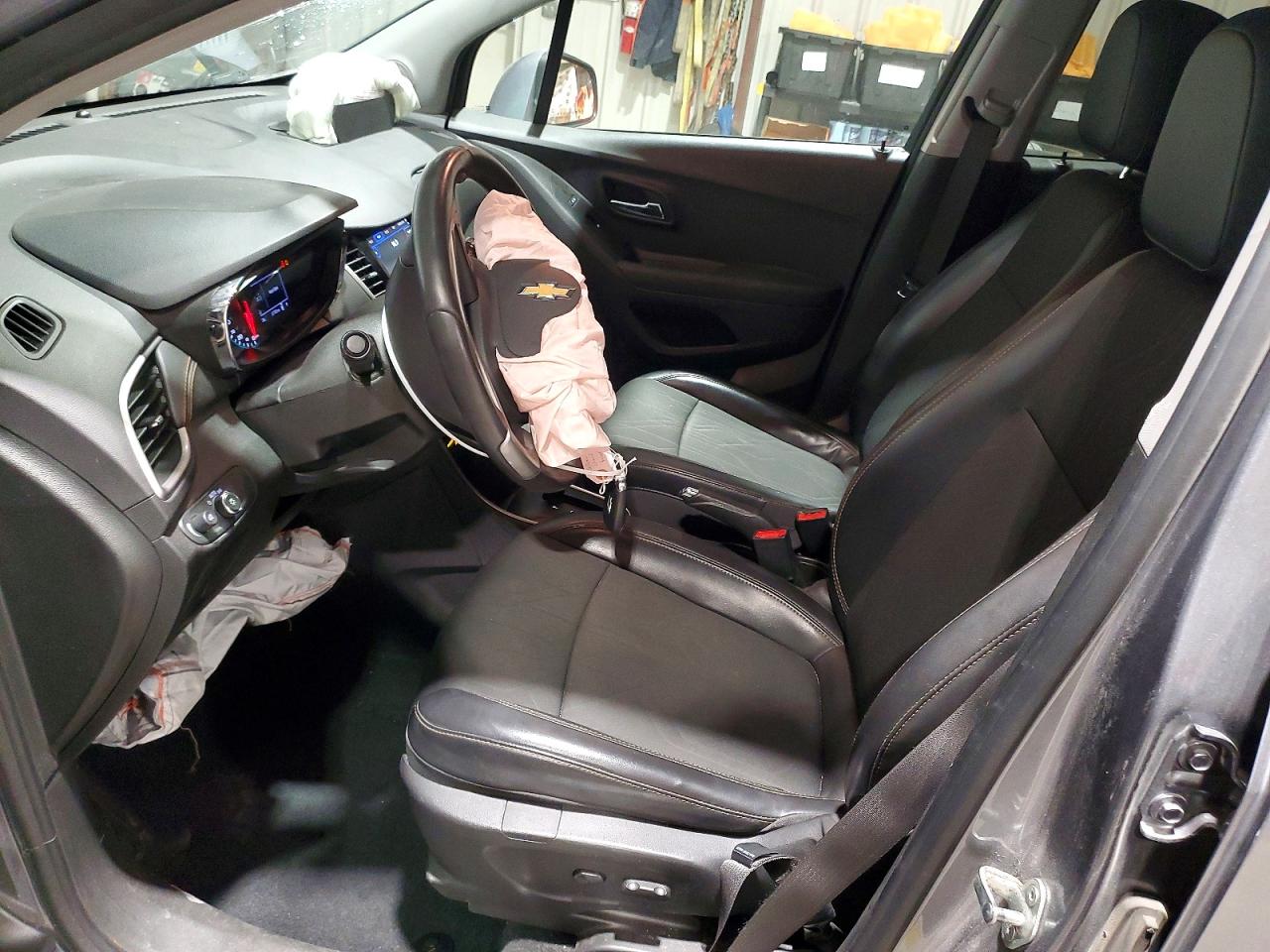 2020 CHEVROLET TRAX 1LT photo 13