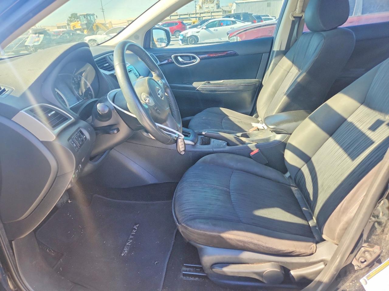 2018 NISSAN SENTRA S photo 19