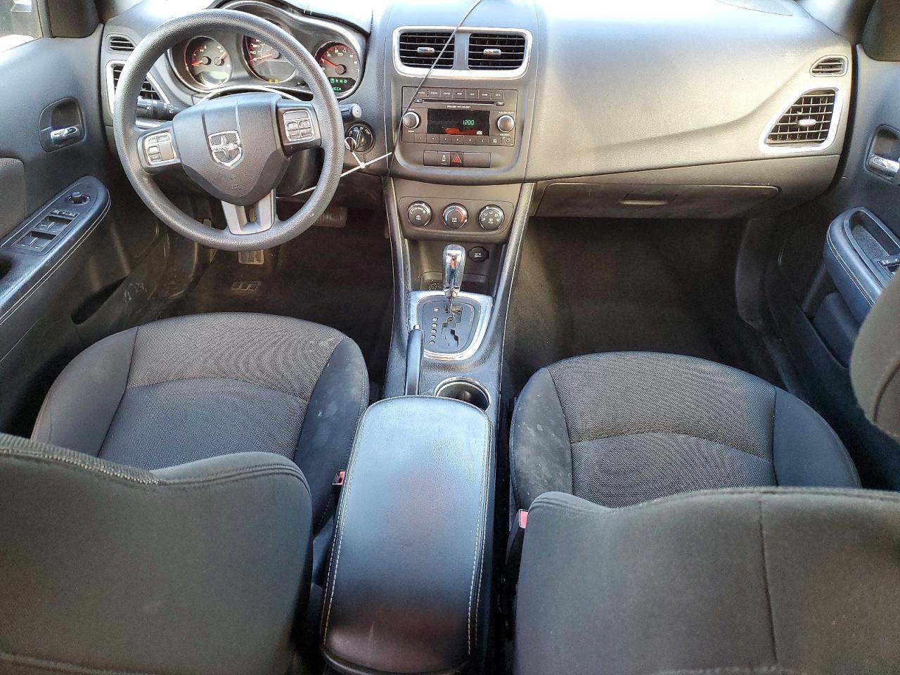 2014 DODGE AVENGER SE photo 15
