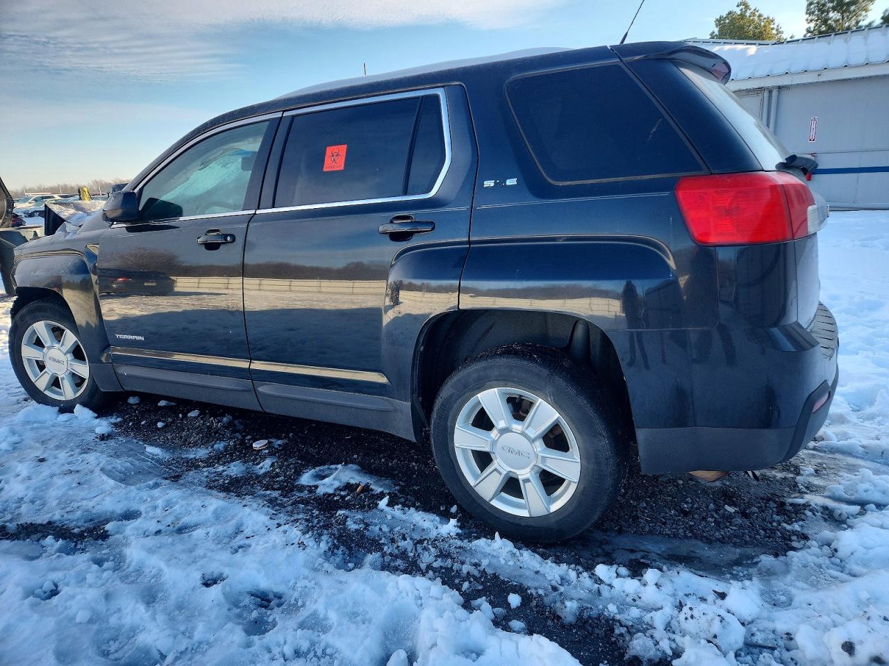2011 GMC TERRAIN SLE photo 2