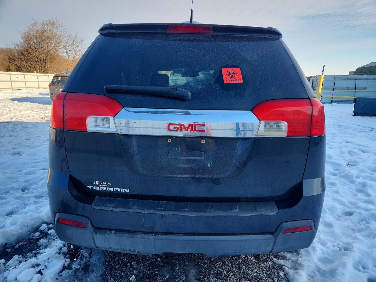 2011 GMC TERRAIN SLE photo 6