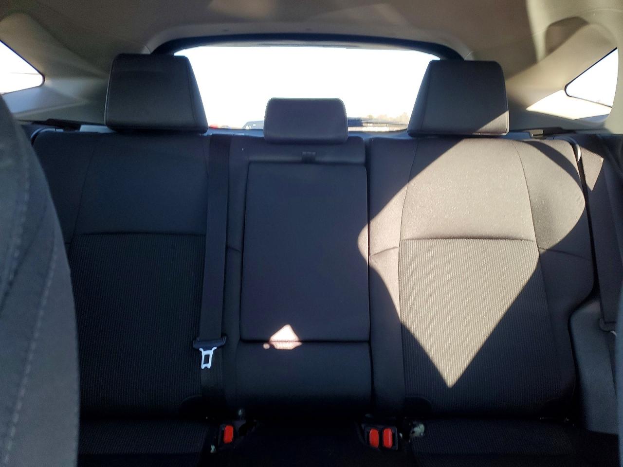 2023 TOYOTA VENZA LE photo 28