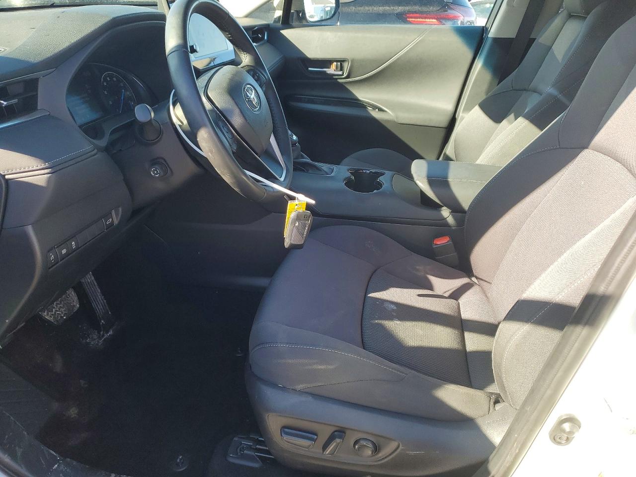 2023 TOYOTA VENZA LE photo 19