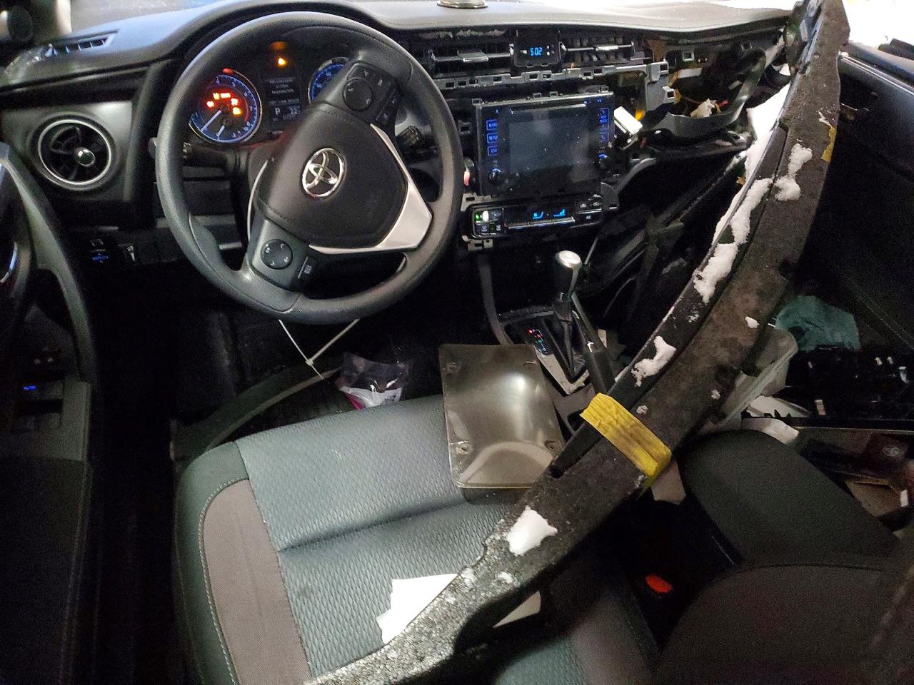 2017 TOYOTA COROLLA L photo 15