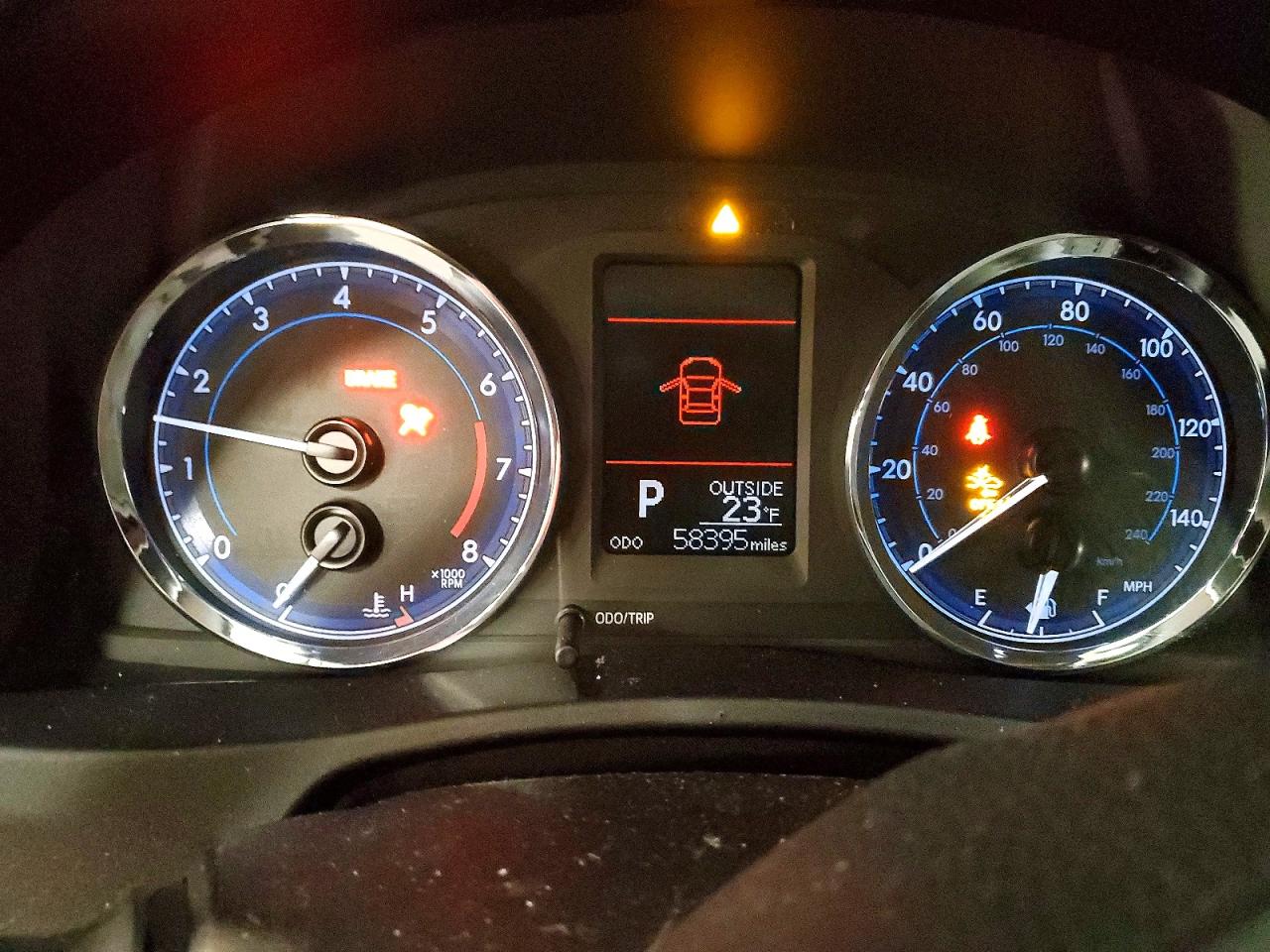 2017 TOYOTA COROLLA L photo 17