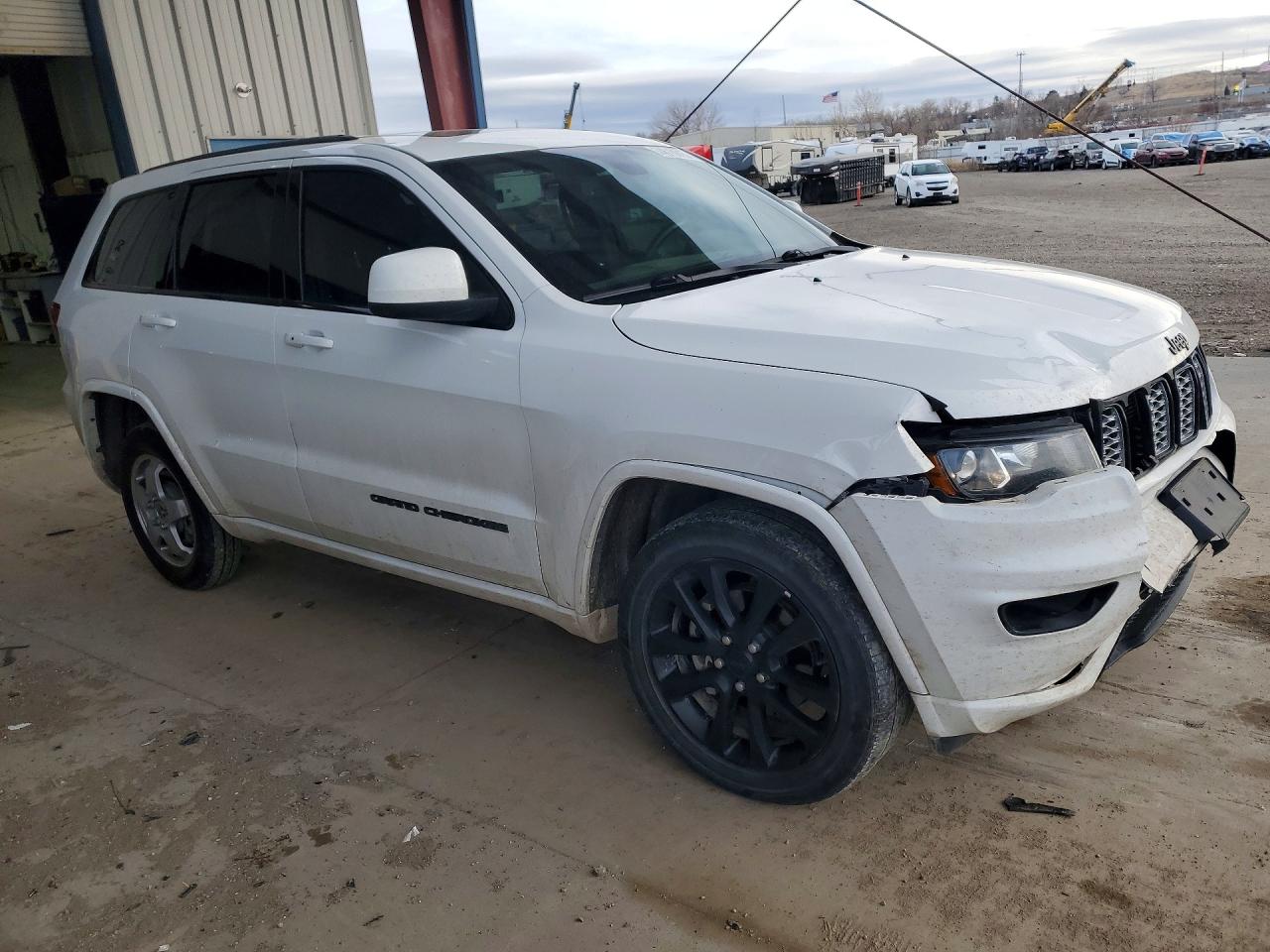 2018 JEEP GRAND CHEROKEE LAREDO photo 7